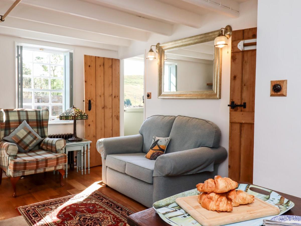 Michaelmass Cottage Уитби Экстерьер фото